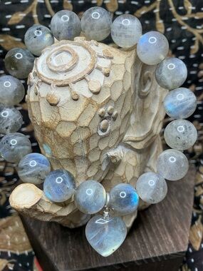 Labradorite 11mm with Lab Heart